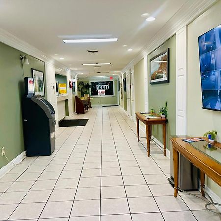 דנוויל Astoria Hotel North מראה חיצוני תמונה